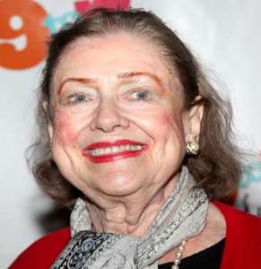 Elizabeth Wilson (Actress)